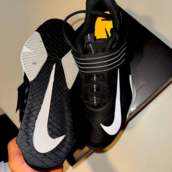 Lifiting shoes - Picture 2 of 3